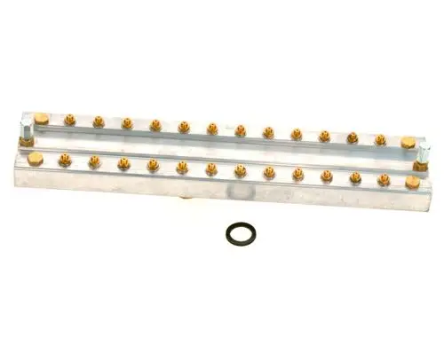 Düsenplatte aus Aluminium mit mehreren Messingdüsen, geeignet für Bosch Systeme. Eine Gummidichtung liegt bei.